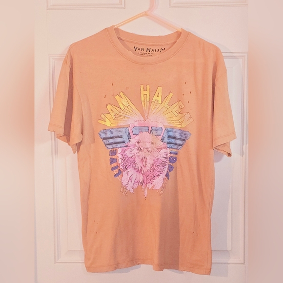 Women's Size XS Oversized & Distressed Peach 1982 Van Halen Tee-Shirt. - Picture 1 of 9